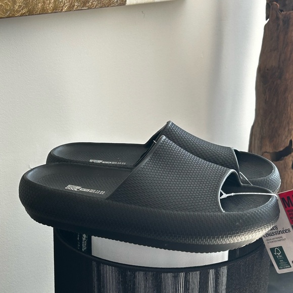 Slides Black Cushion Comfy Sandals-Slides-Slippers. - Picture 2 of 7